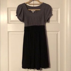 Grey and black cotton short sleeve dress